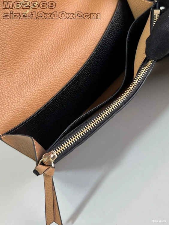 LOUIS WALLET VUITTON EMILIE 1225